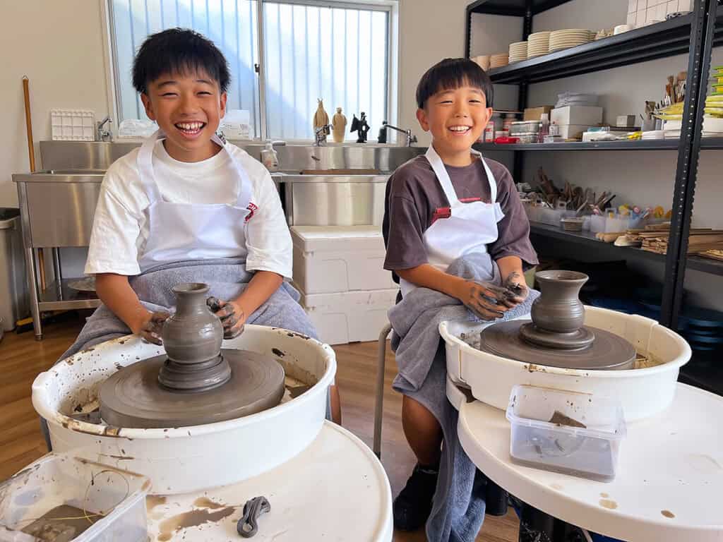 伊豆高原 体験村 TCJKW WORKSHOP さんで電動ろくろを使い、陶芸体験